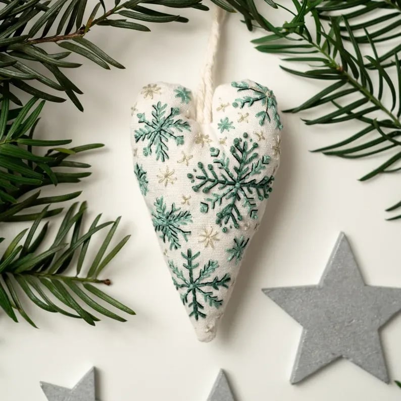 🎉Early Christmas Sale-49% Off🎅DIY Heart Shaped Hand Embroidered Christmas Ornament Kit